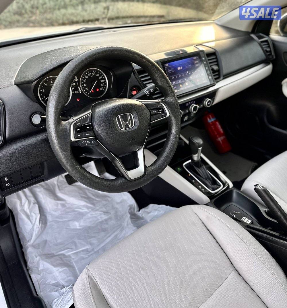 هوندا سيتي 2023 عداد 88 الف سيرفس وكاله6