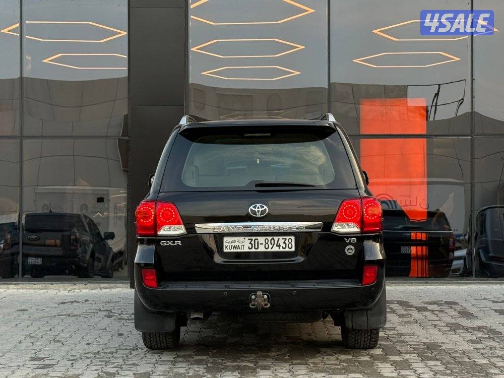 LAND CRUISER GXR V8 _ 2014 صبغ الوكالة5
