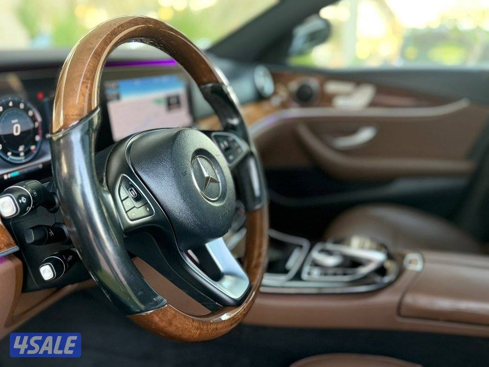 مرسيدس _ E400 _ صبغ الوكالة _ ماشي 84 _ الملا5