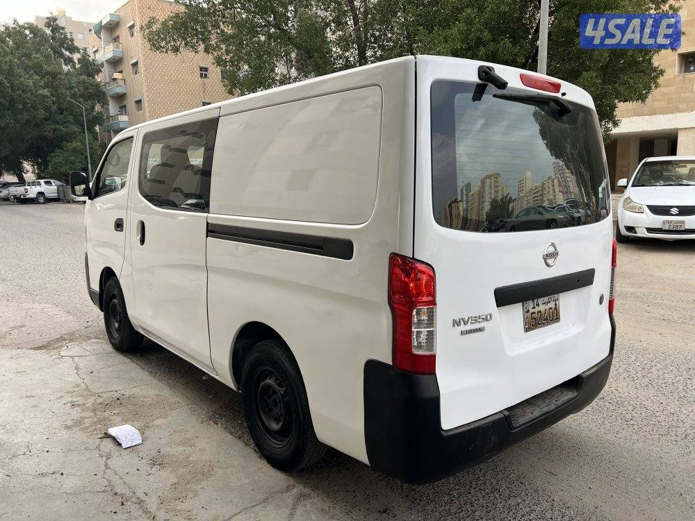 للبيع باص نيسان اورفان موديل 2016 بحاله جداً ممتازه4
