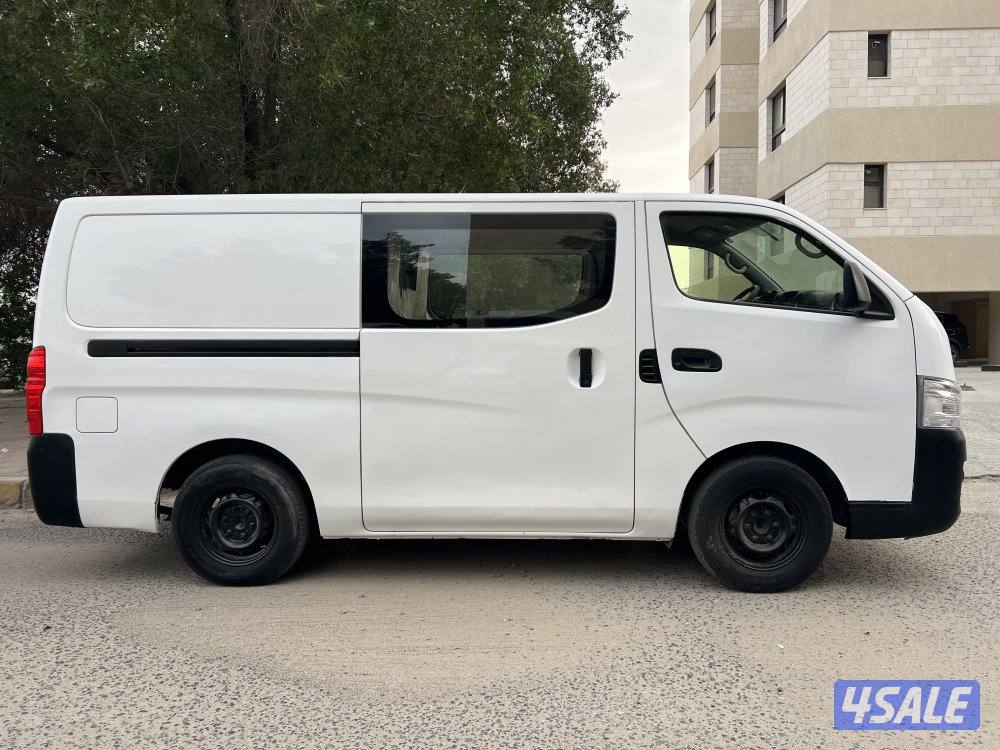 للبيع باص نيسان اورفان موديل 2016 بحاله جداً ممتازه7