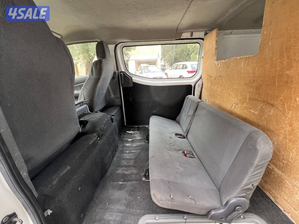 للبيع باص نيسان اورفان موديل 2016 بحاله جداً ممتازه9