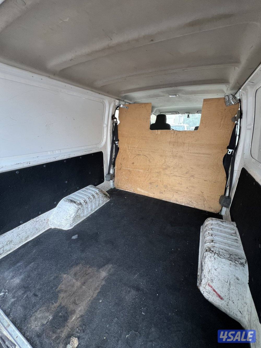 للبيع باص نيسان اورفان موديل 2016 بحاله جداً ممتازه10