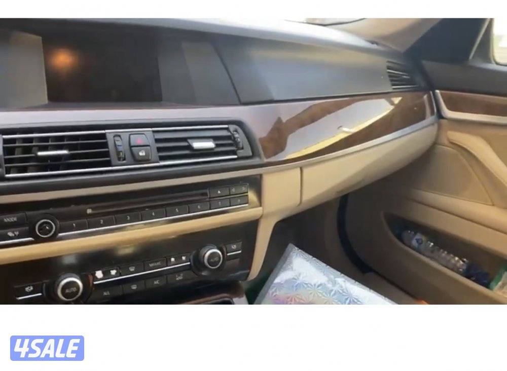 للبيع بي ام 520i / 2013 رمادي استعمال حلو ممتاز على الفحص ماشيه ميتين5