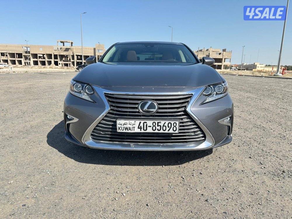 لكزس ES 350 موديل ٢٠١٧ ماشي ٩١ ألف3