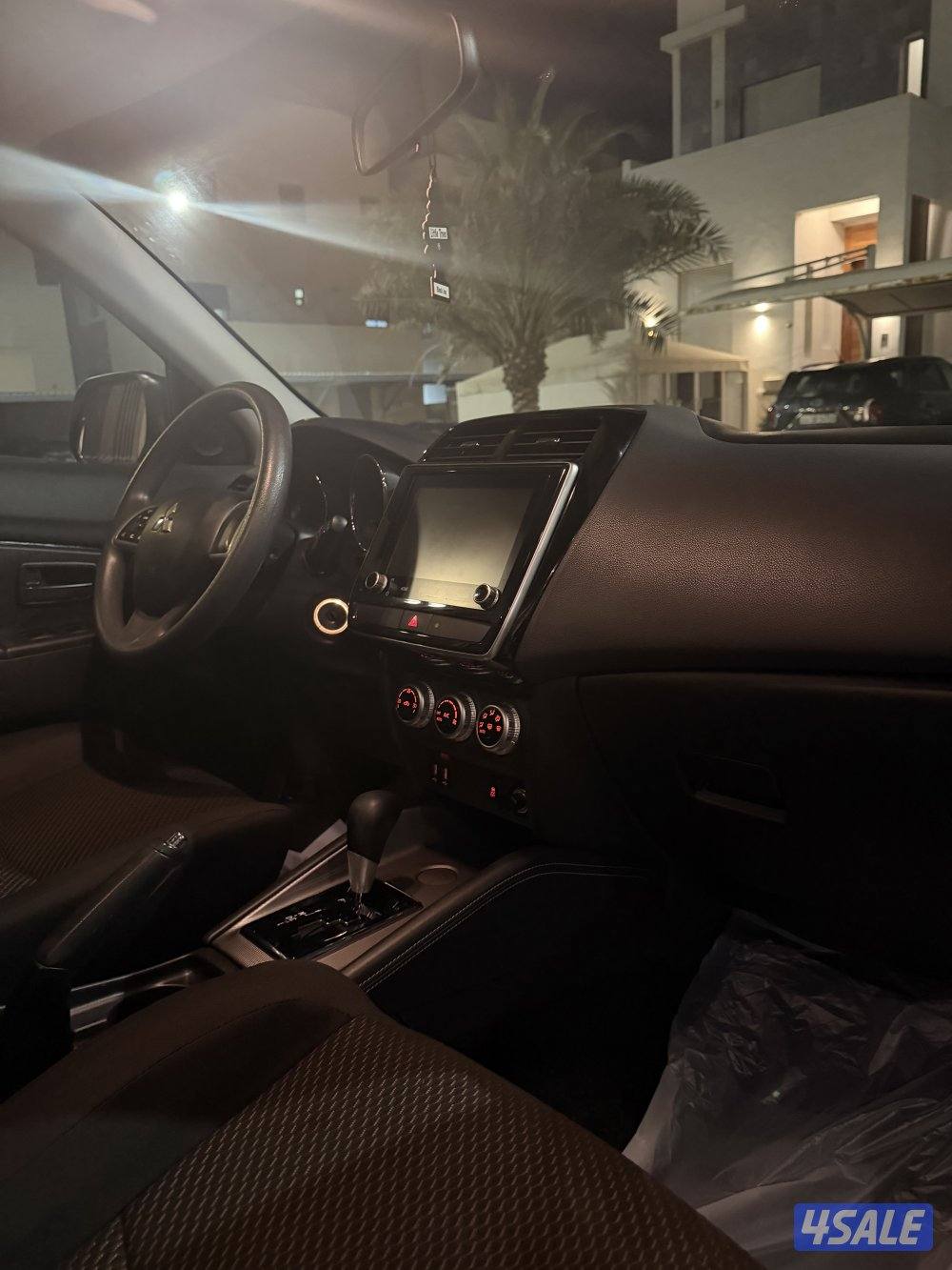 ميستبيشي AXS موديل 20233