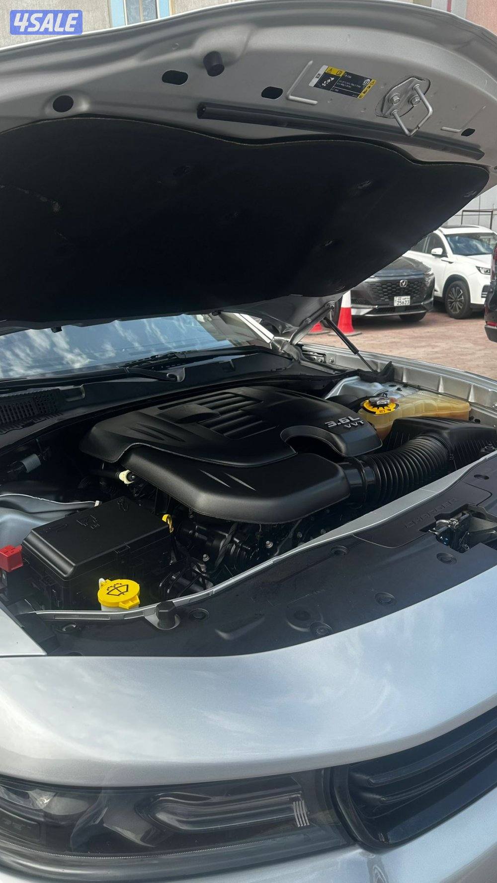 دوج شارجر 6 سلندر SXT موديل 2021 بحالة ممتازة6