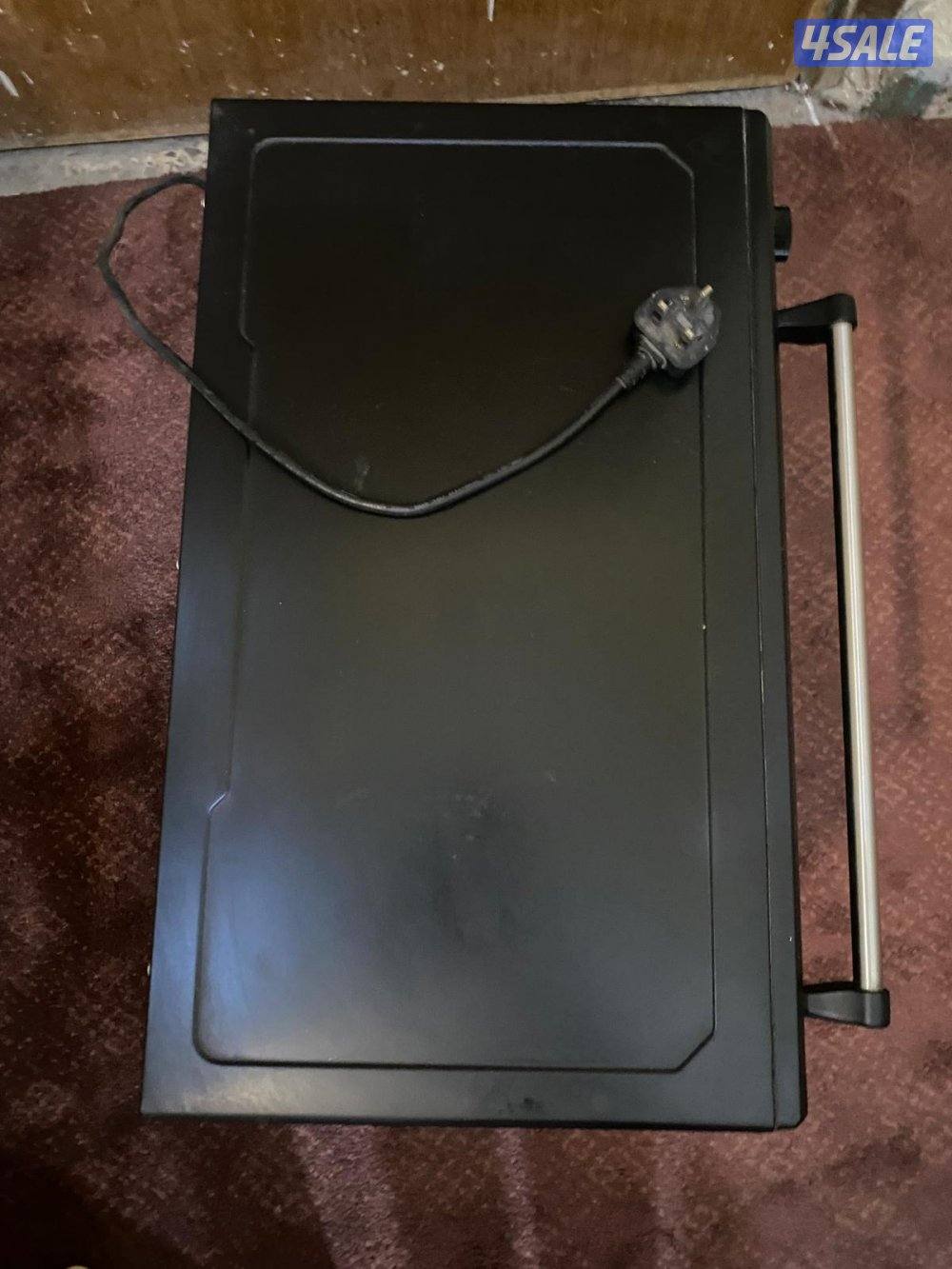 للبيع فرن كهربائي نظيف شغال 2000واط 60 لتر15