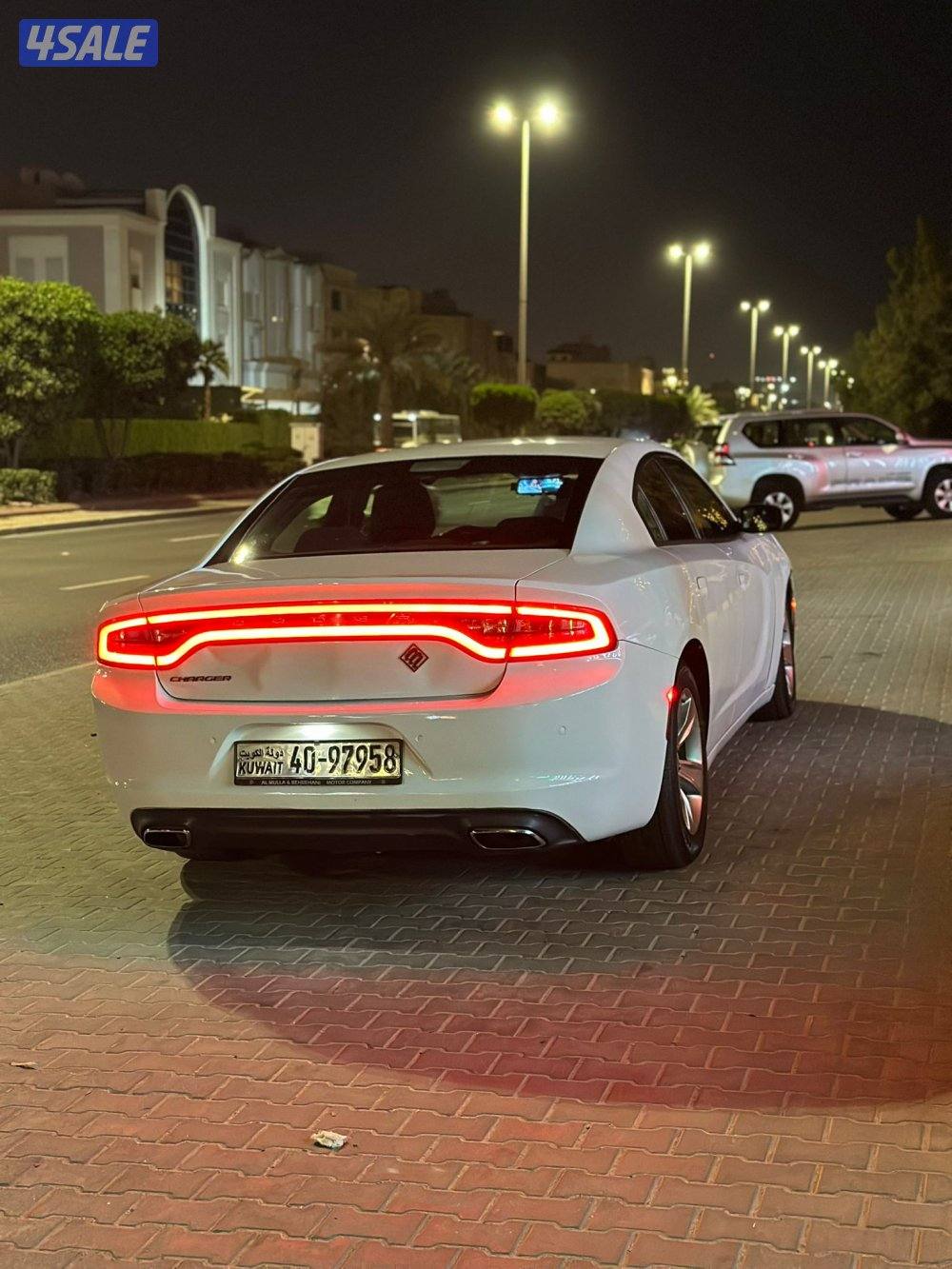 للبيع فقط دودج تشارجر 6 سلندر وار الملا شرط الفحص5