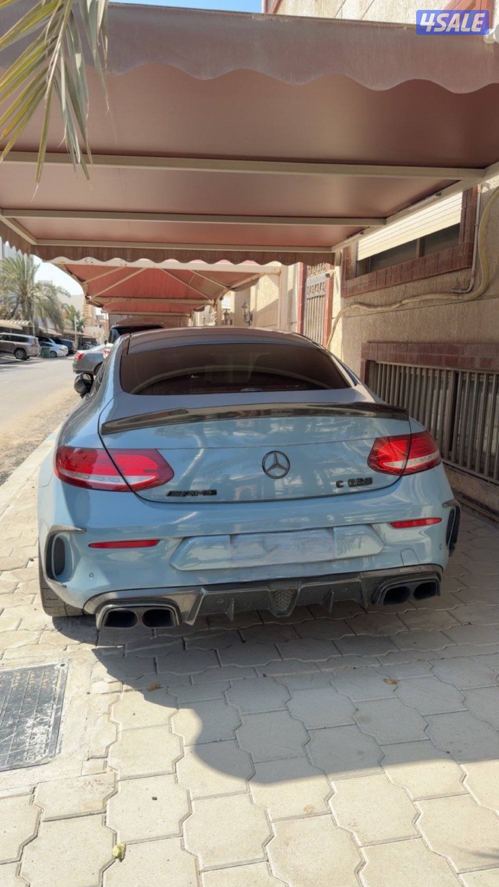 للبيع c63s amg كامل مواصفات3