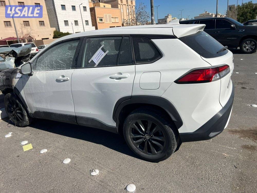 للبيع تويوتا كرولا كروز 20238