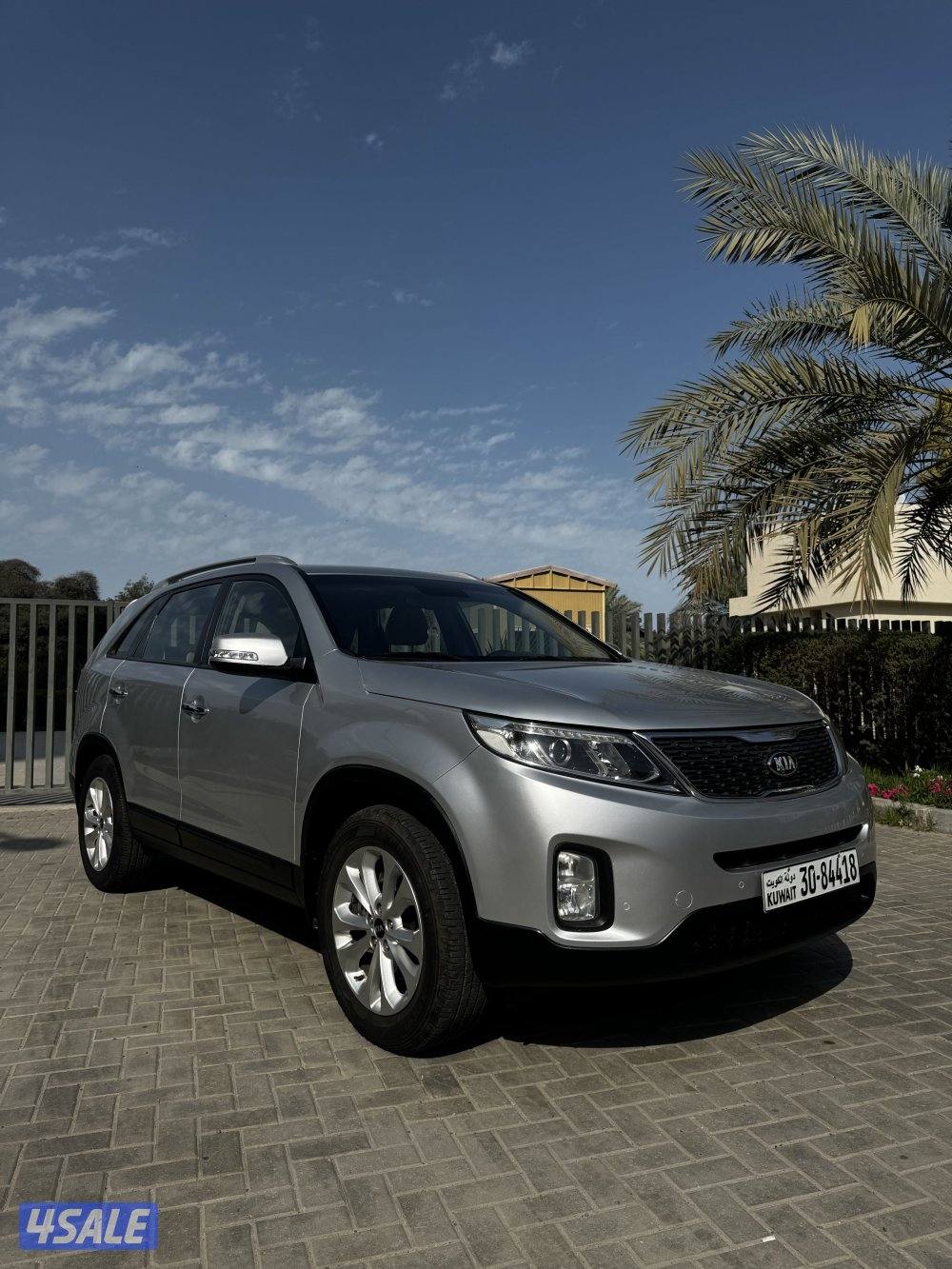 كيا سيورينتو عداد ١٤٤ كم فقط0