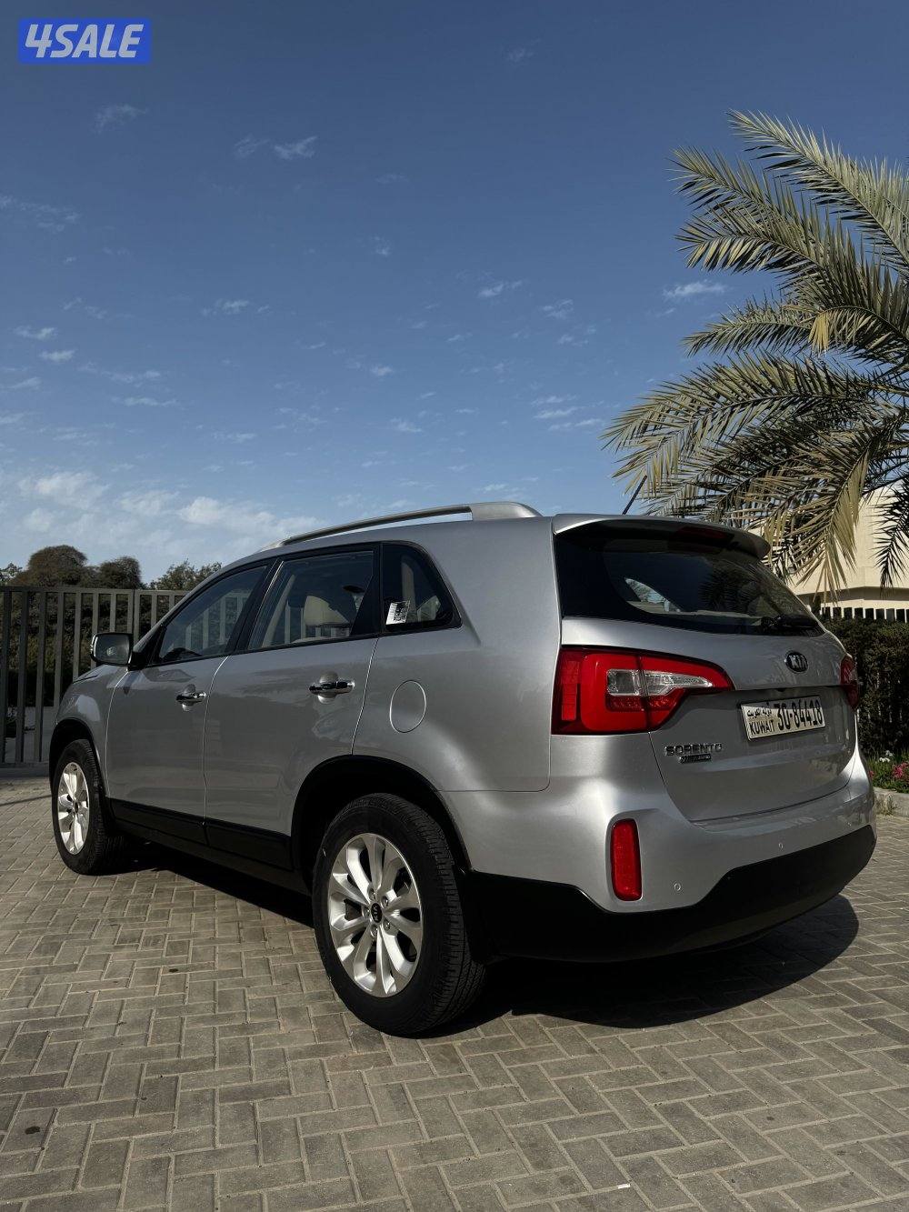 كيا سيورينتو عداد ١٤٤ كم فقط2