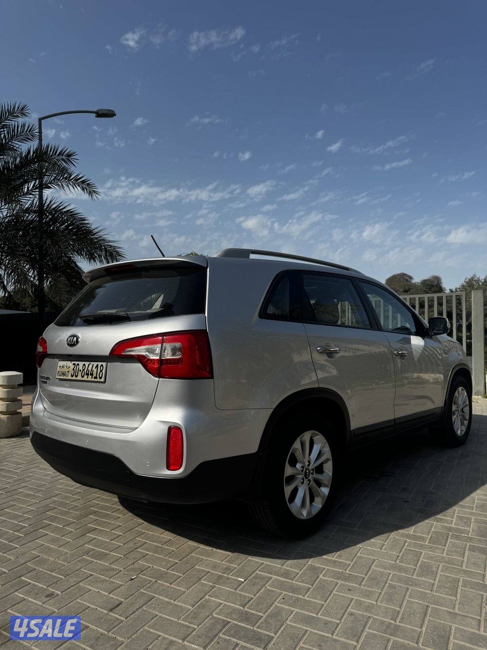 كيا سيورينتو عداد ١٤٤ كم فقط3