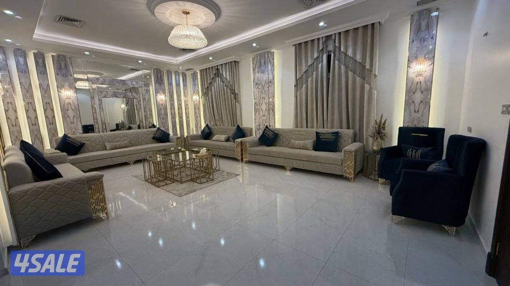 للبيع غنفات و ستاير و طاولات حق صاله استقبال كلها تفصال مومستعمله حيل0