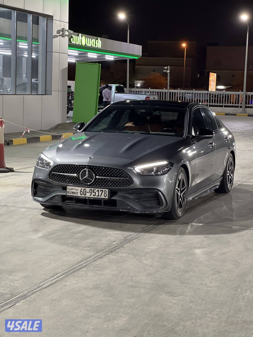 للبيع مرسيدس c2000