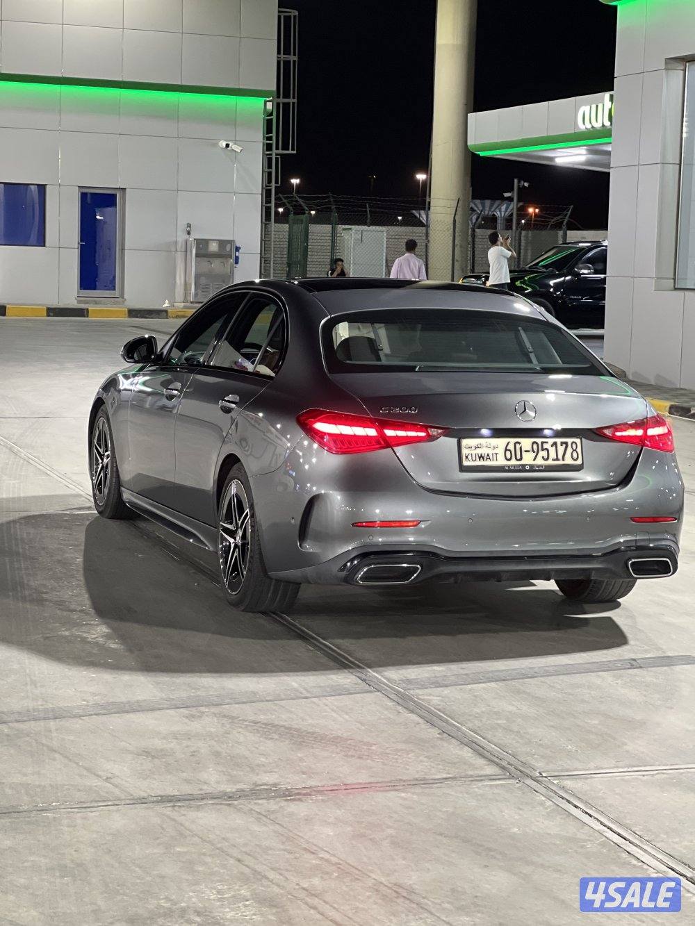 للبيع مرسيدس c2003