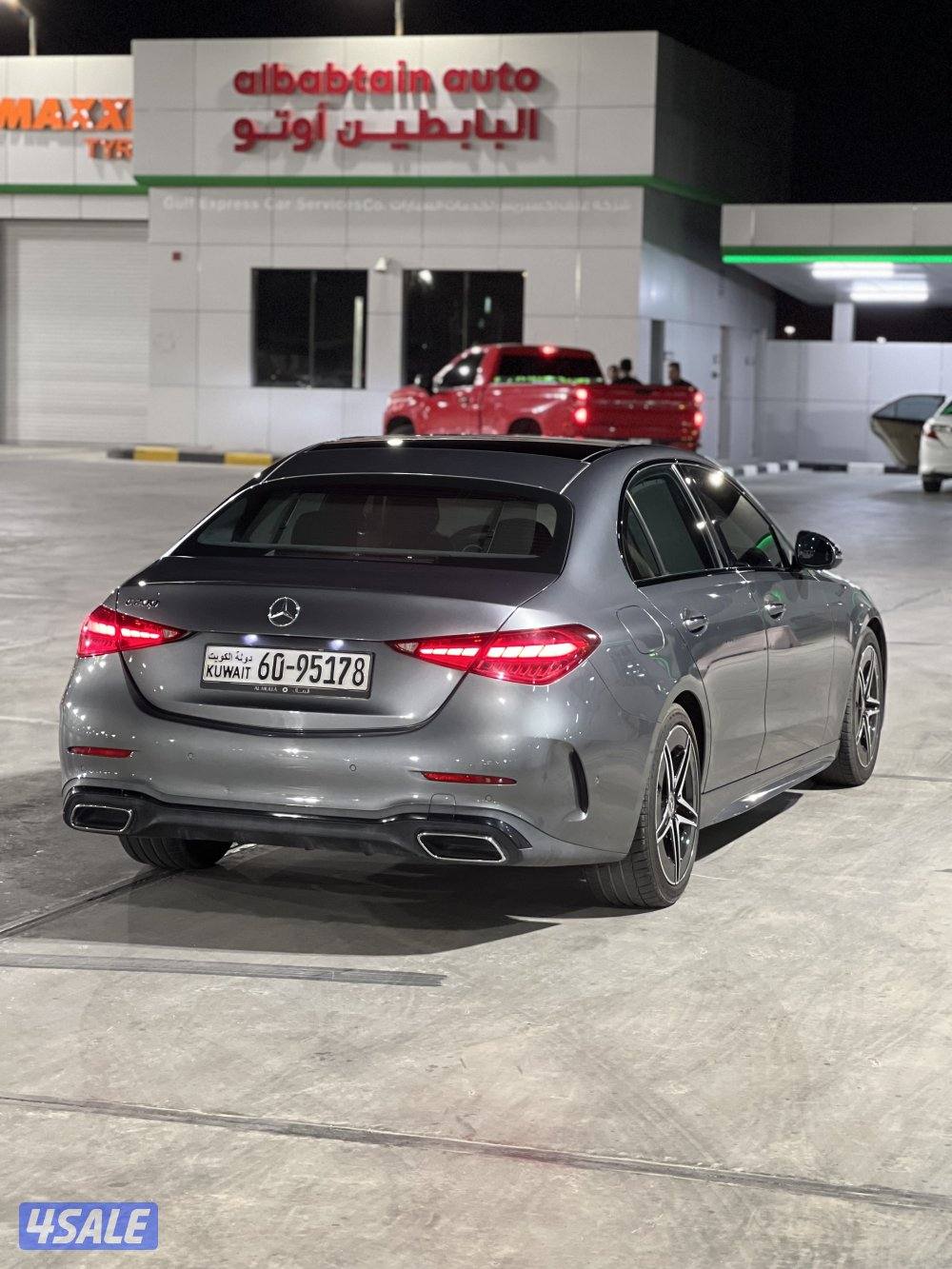 للبيع مرسيدس c2004