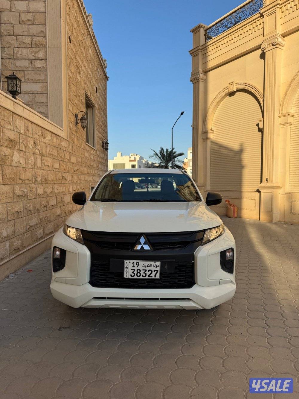 للبيع وانيت موستبيشي0