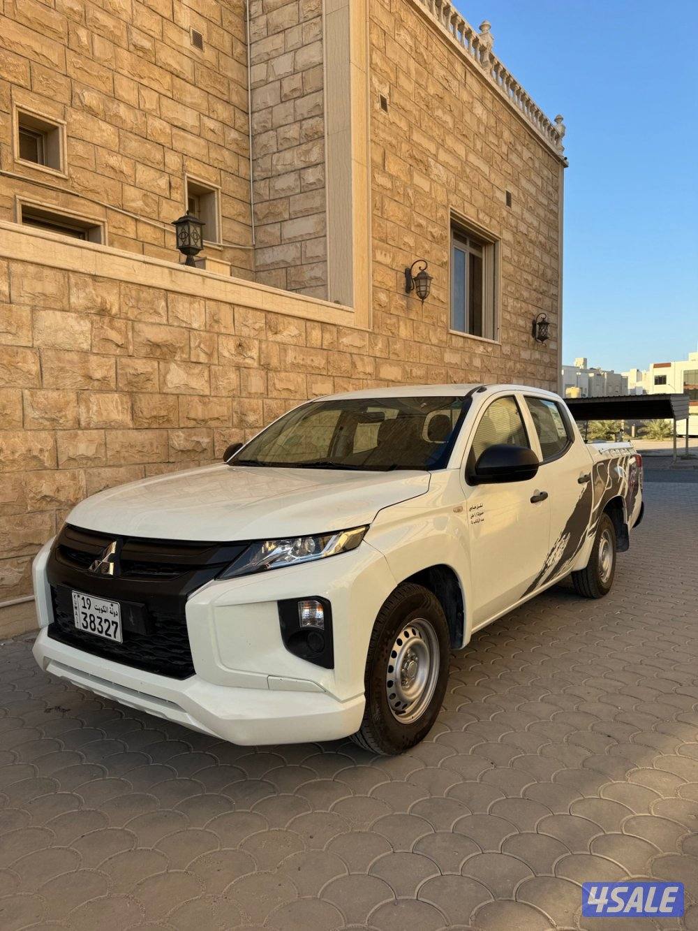 للبيع وانيت موستبيشي1