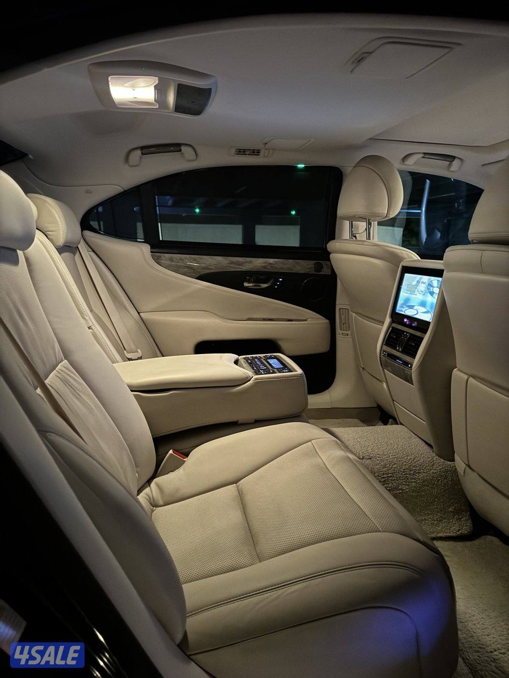 لكزس ماشية 727