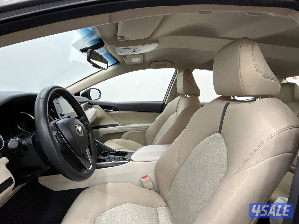 TOYOTA CAMRY GLE 4 CYL MID OPTION5