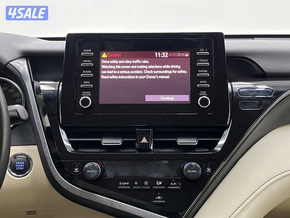 TOYOTA CAMRY GLE 4 CYL MID OPTION13