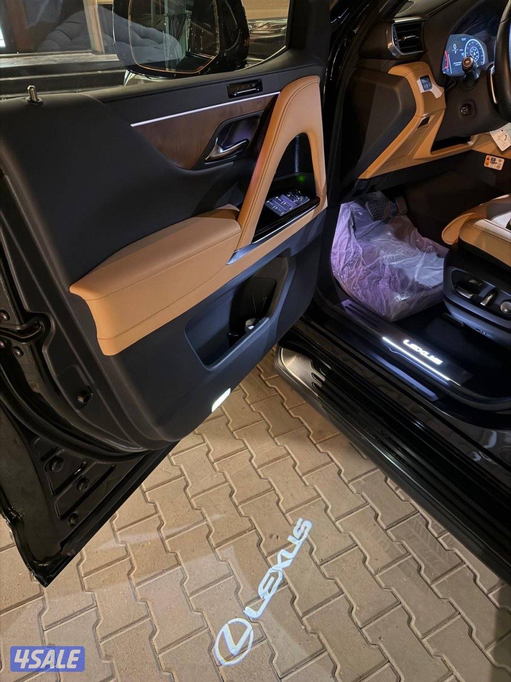 للبيع لكزس وارد الساير12