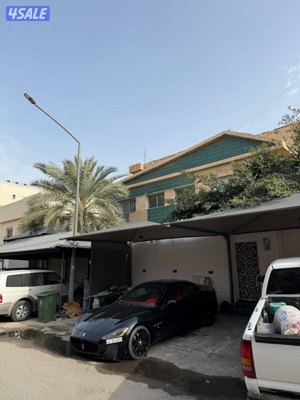 للبيع بيت هدام في الجابريه0