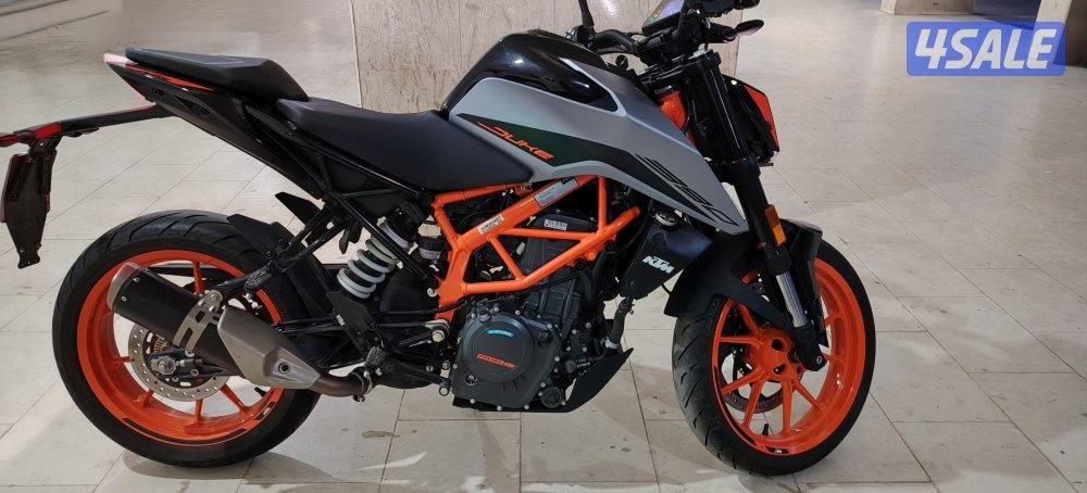 KTM DUKE 390 NEW CONDITION0