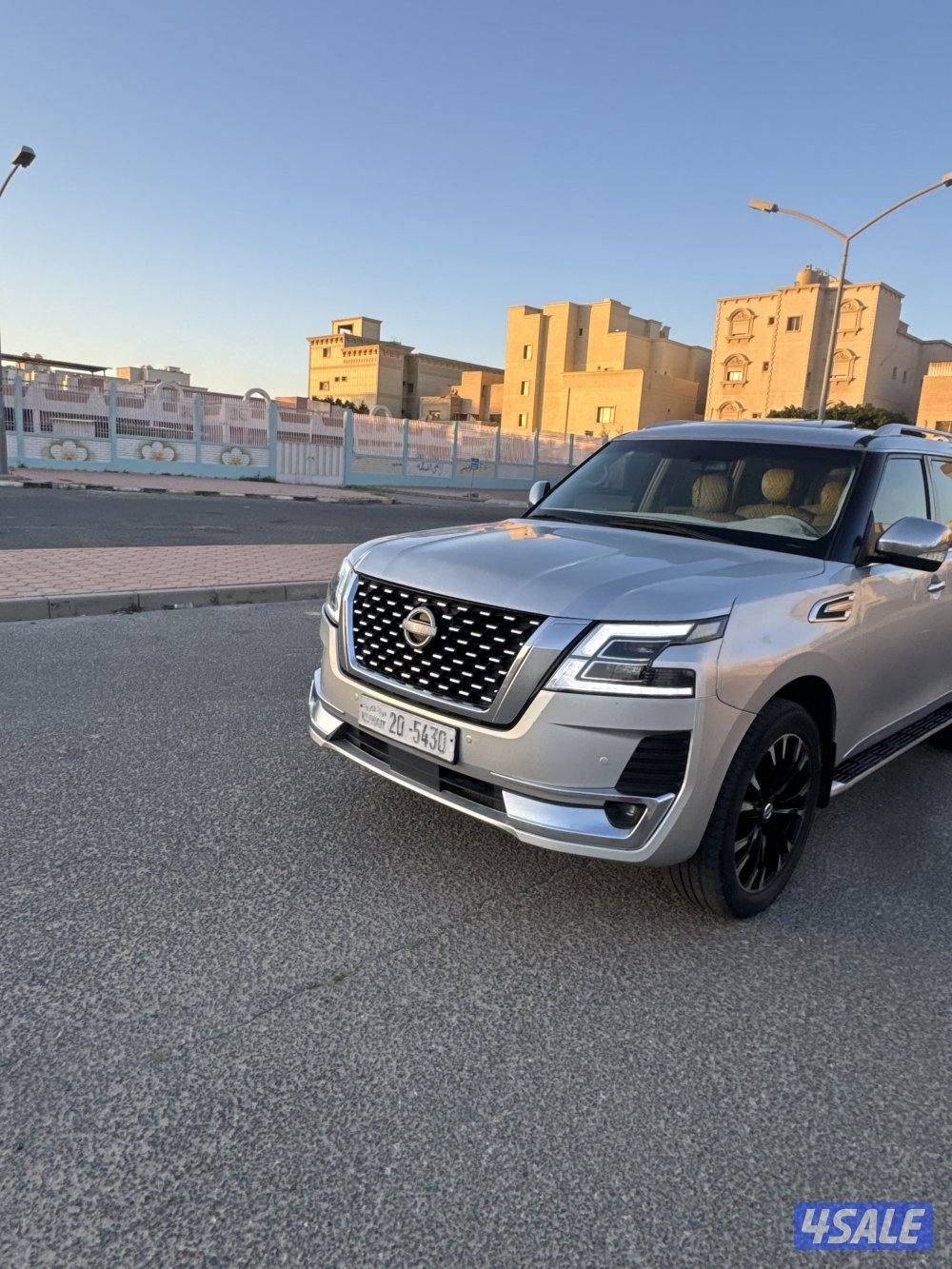 للبيع باترول 2012 بحاله الوكاله بيعه سريعه8