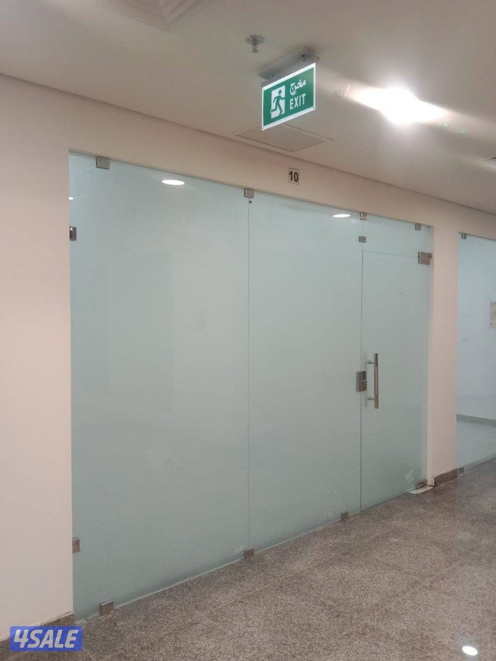 فني تركيب جميع انواع الزجاج و المرايا + جميع متعلقات الزجاج5