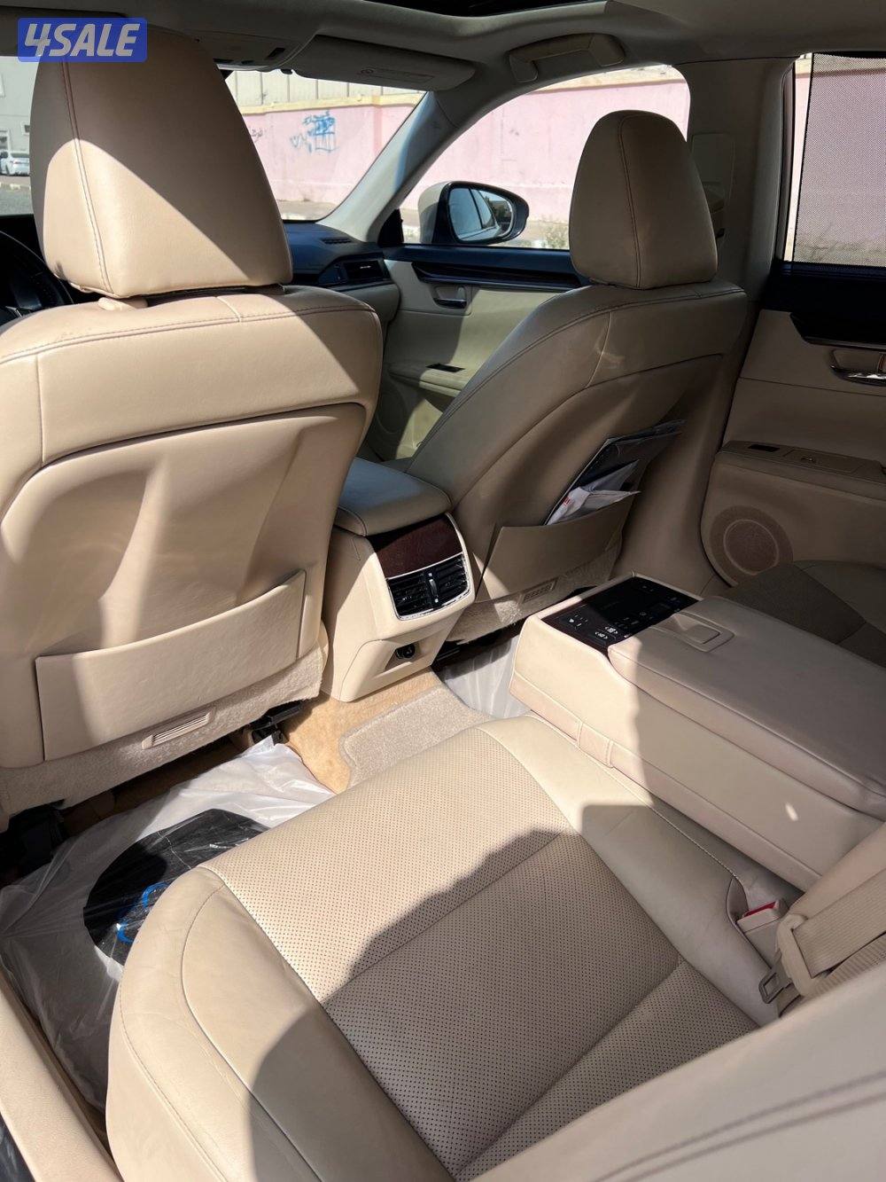 للبيع لكزس 2013 (es 350) ممشى قليل5