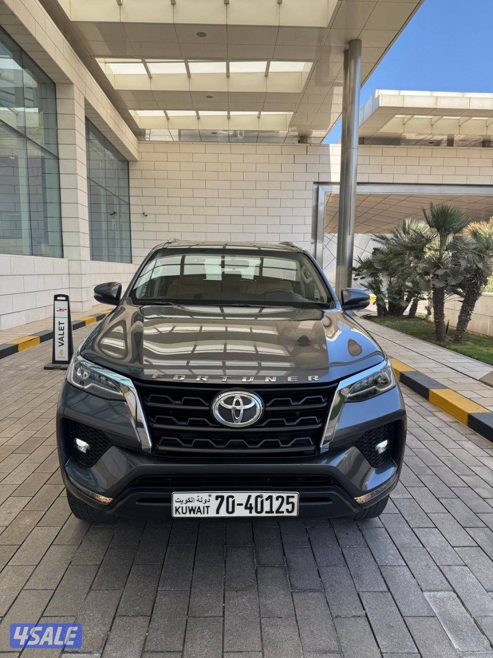 فورتنر 2023 صبغ الوكاله. دبل جير 4x44