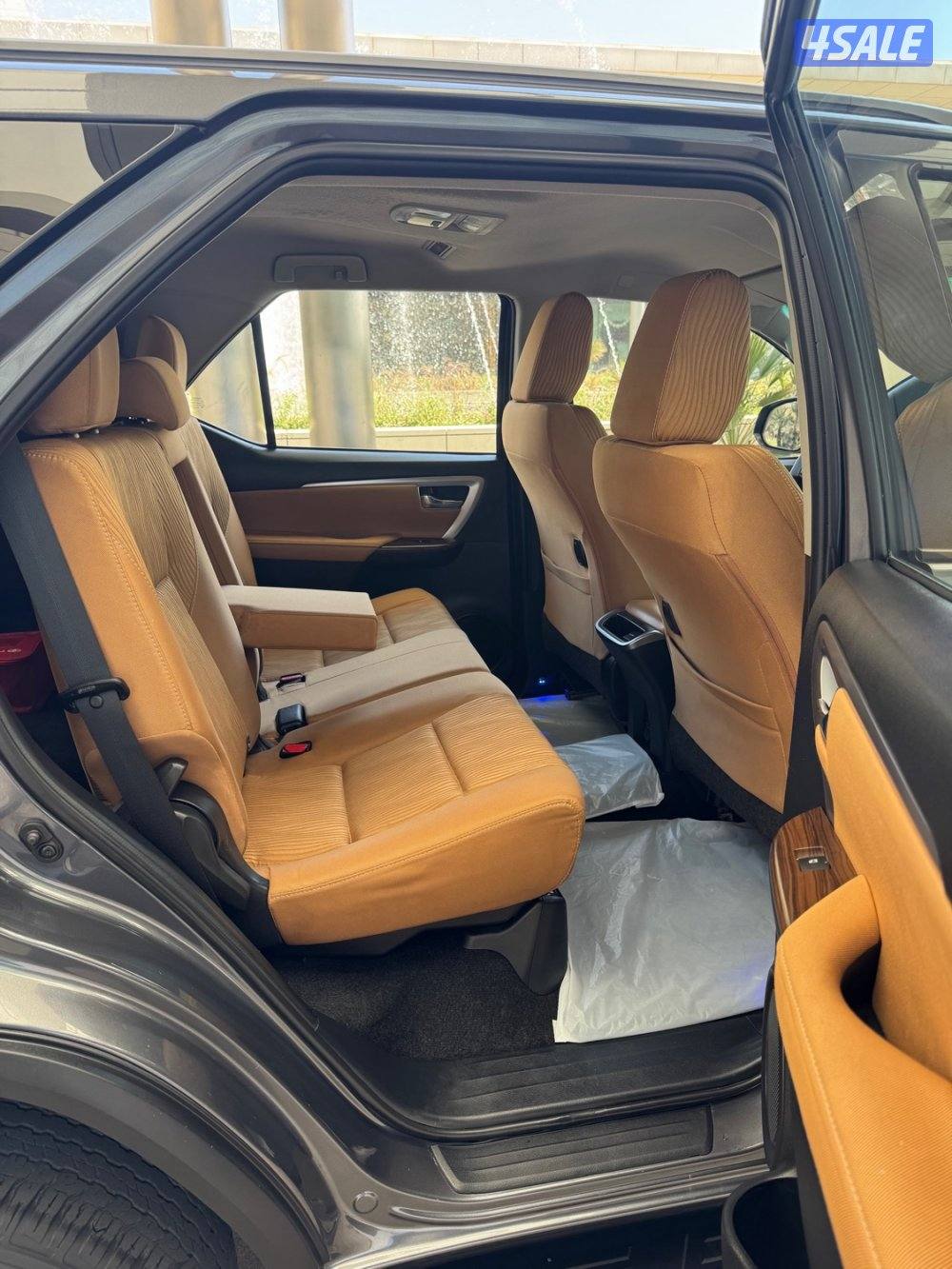 فورتنر 2023 صبغ الوكاله. دبل جير 4x49