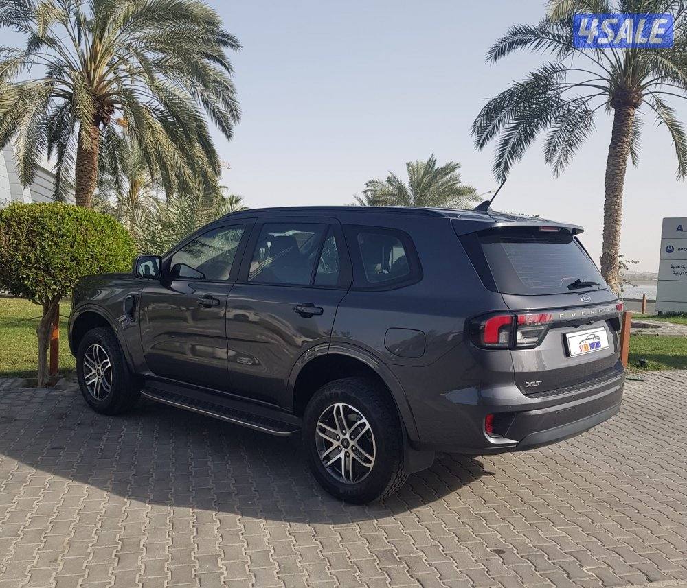 للبيع فورد ايفرست XLT موديل 2025 عداد 12 ألف كيلو صبغ وكاله تحت الكفال3