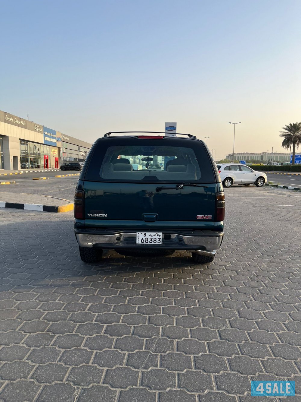 للبيع يوكن 2006 صبغ الوكالة4