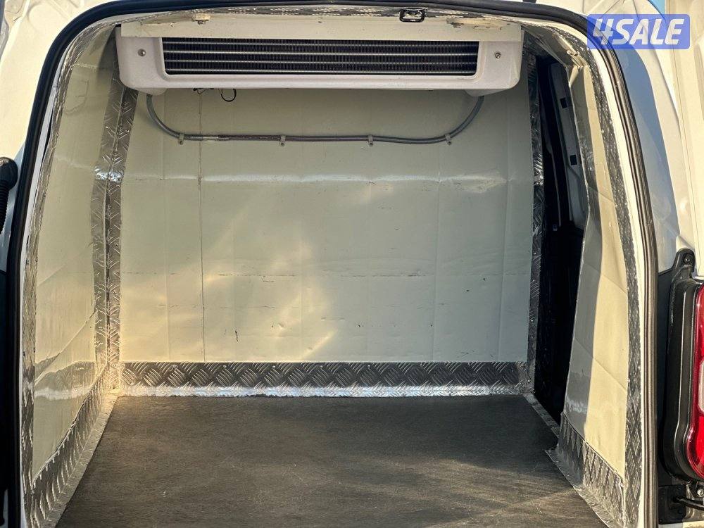 للبيع بيجو بارتنر ثلاجة ماشي ٤٠ الف كيلو4