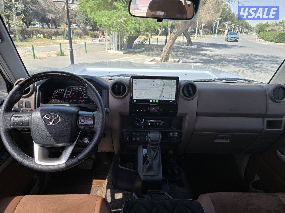 للبيع جيب لاندكروزر نص موديل ٢٠٢٥2