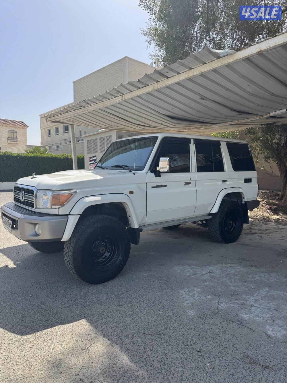 للبيع جيب نص1