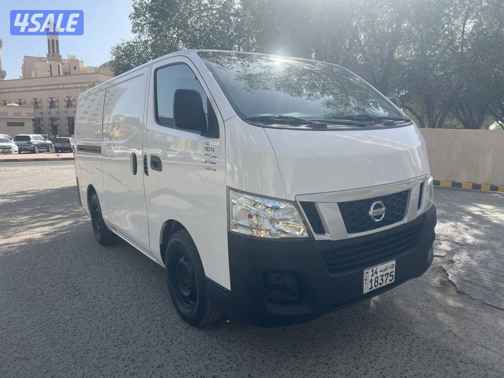 للبيع باص نيسان اورفان مقفل موديل 2016 ( عداد 200 فـقـط )6
