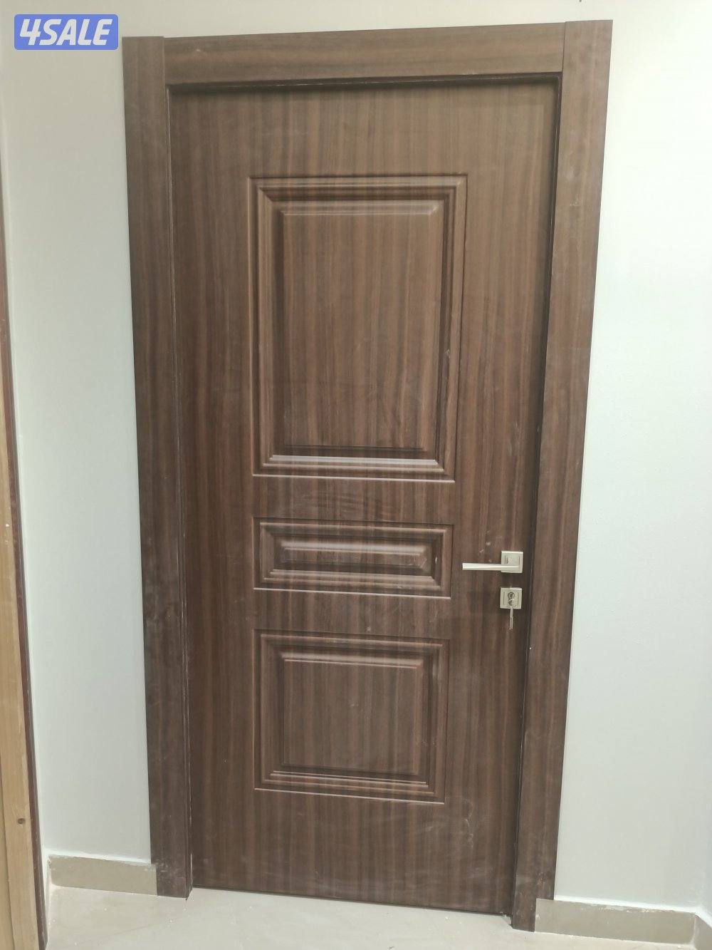 قص وتصليح الابواب
والكبتات تركيب ابواب بي في سي1