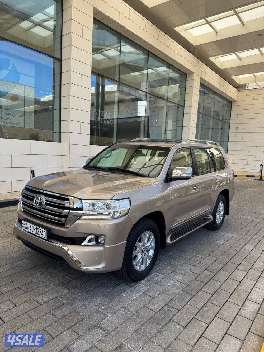 لاندكروزر GXR v8 الساير فل كامل0