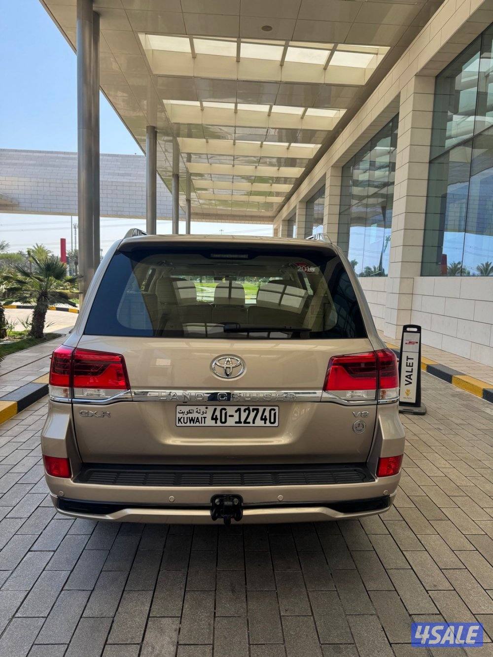 لاندكروزر GXR v8 الساير فل كامل5