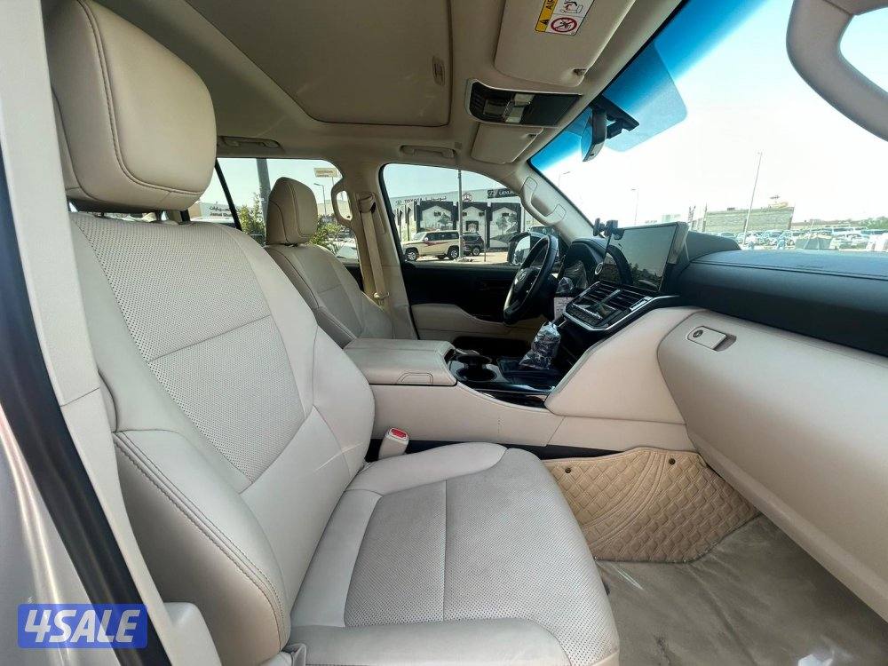 تويوتا لاند كروزر GX.R AERO-V6 موديل 2024 ماشى 26.000 k.m  وارد الساير5