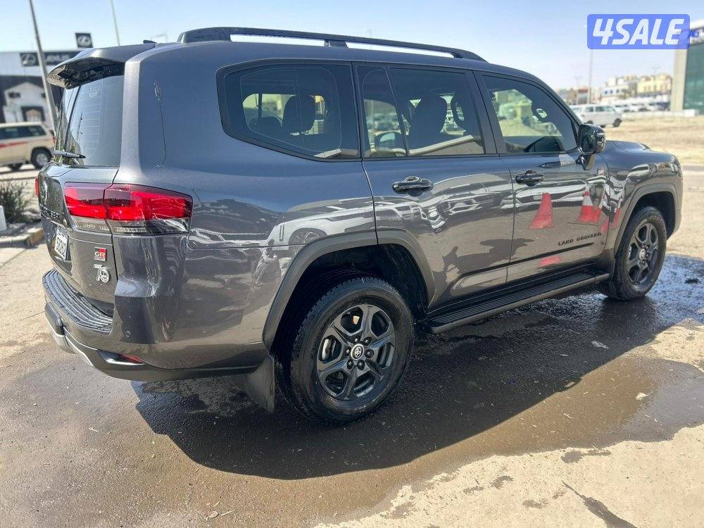 لاند كروزر GR.SPORT   twin turbo .V6 موديل 2024 ماشى 28.000 k.m2