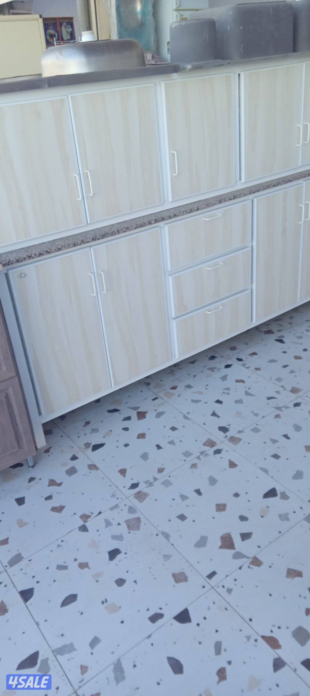 شراء جميع انواع المطابخ المستعمله والسكرب0