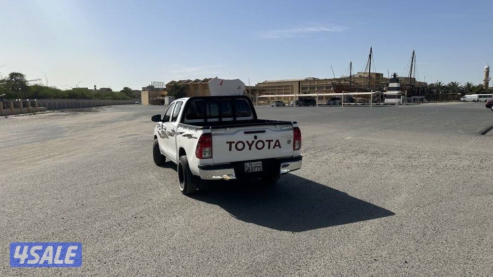 هايلوكس فل كامل بدون دبل ممشي 97 ألف شرط فحص كامل0