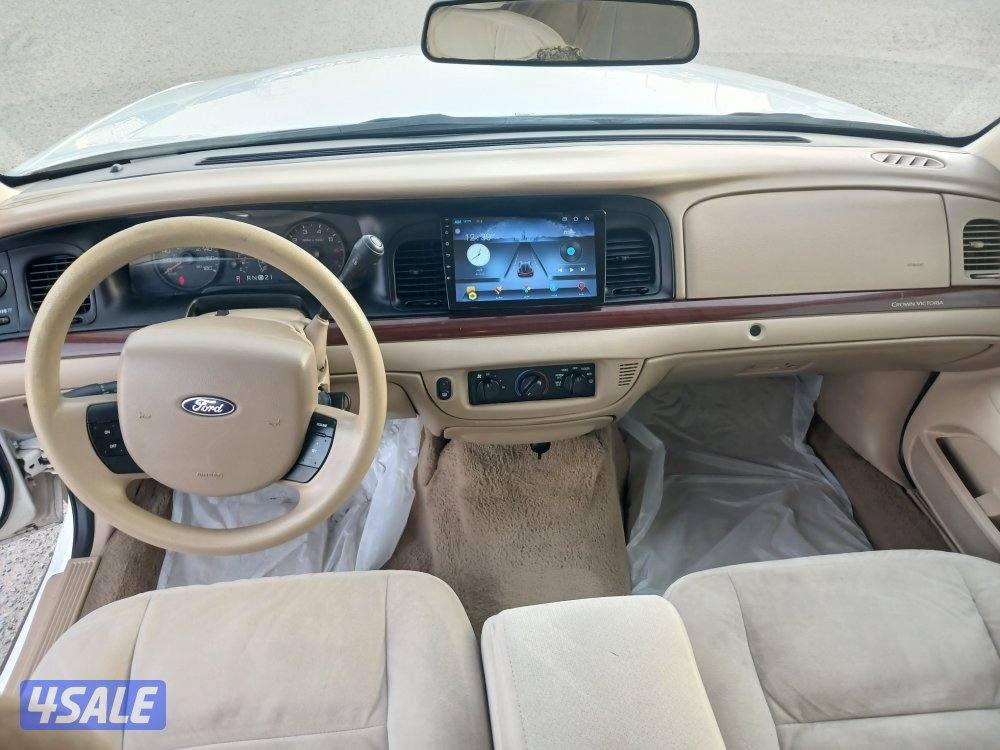 فورد فكتوريا موديل 20117