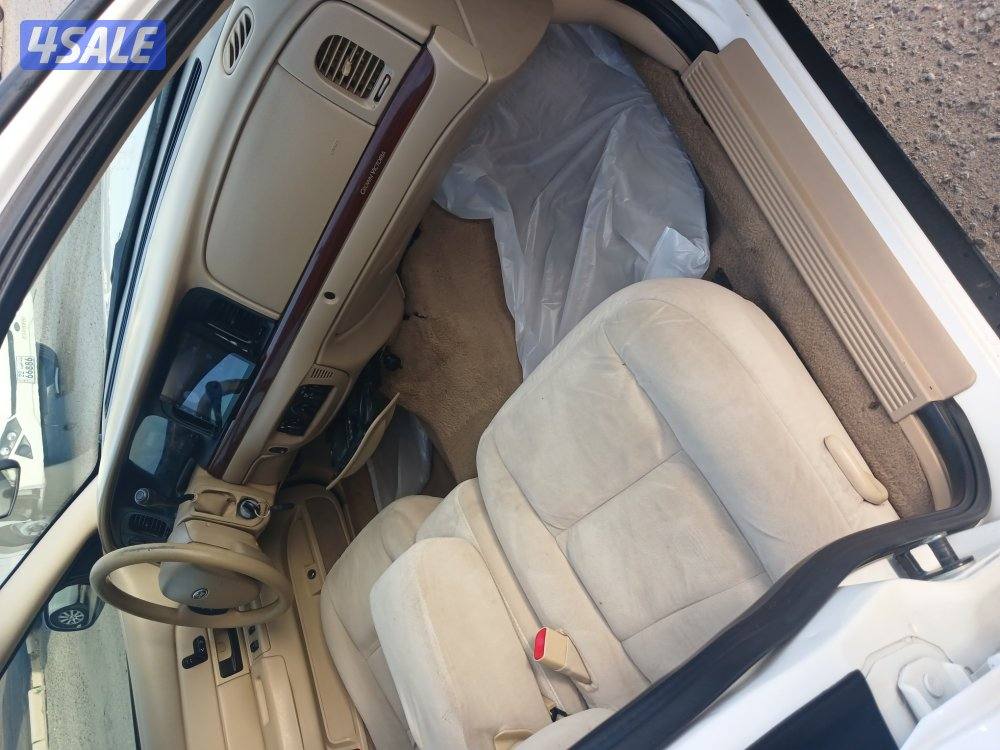 فورد فكتوريا موديل 20118